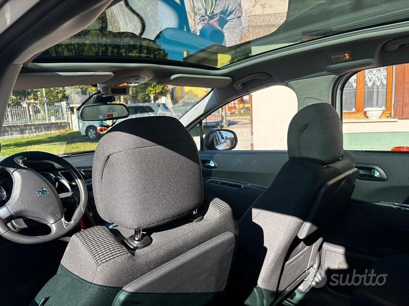 Usata Peugeot 5008 Allure 115 CV (84 kW) 2013 Bianco Monovolume