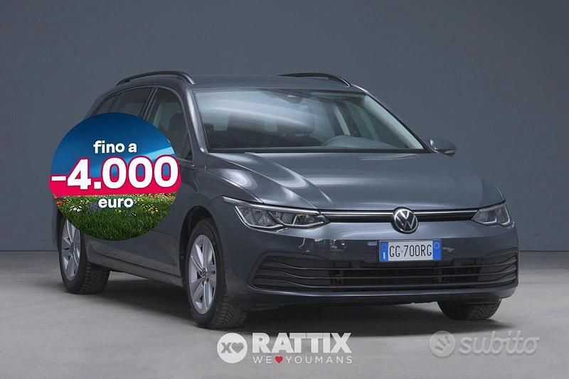 Usata VW Golf VIII Life 116 CV (85 kW) 2021 Grigio Station wagon