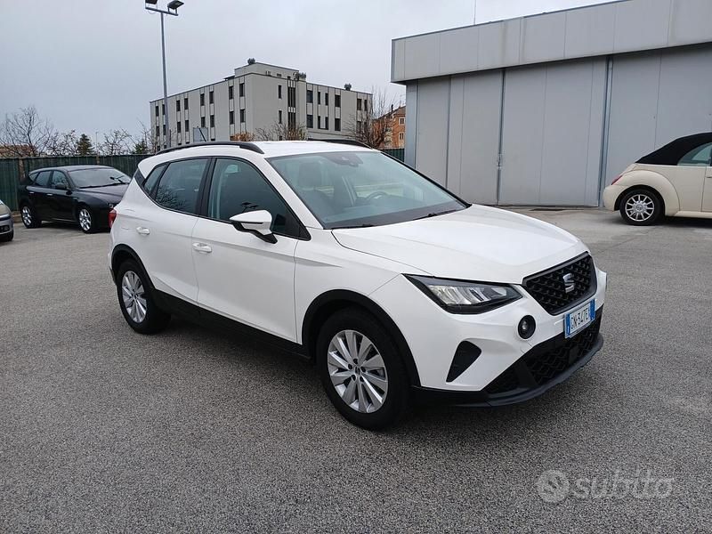Usata Seat Arona Style 110 CV (80 kW) 2023 Bianco SUV