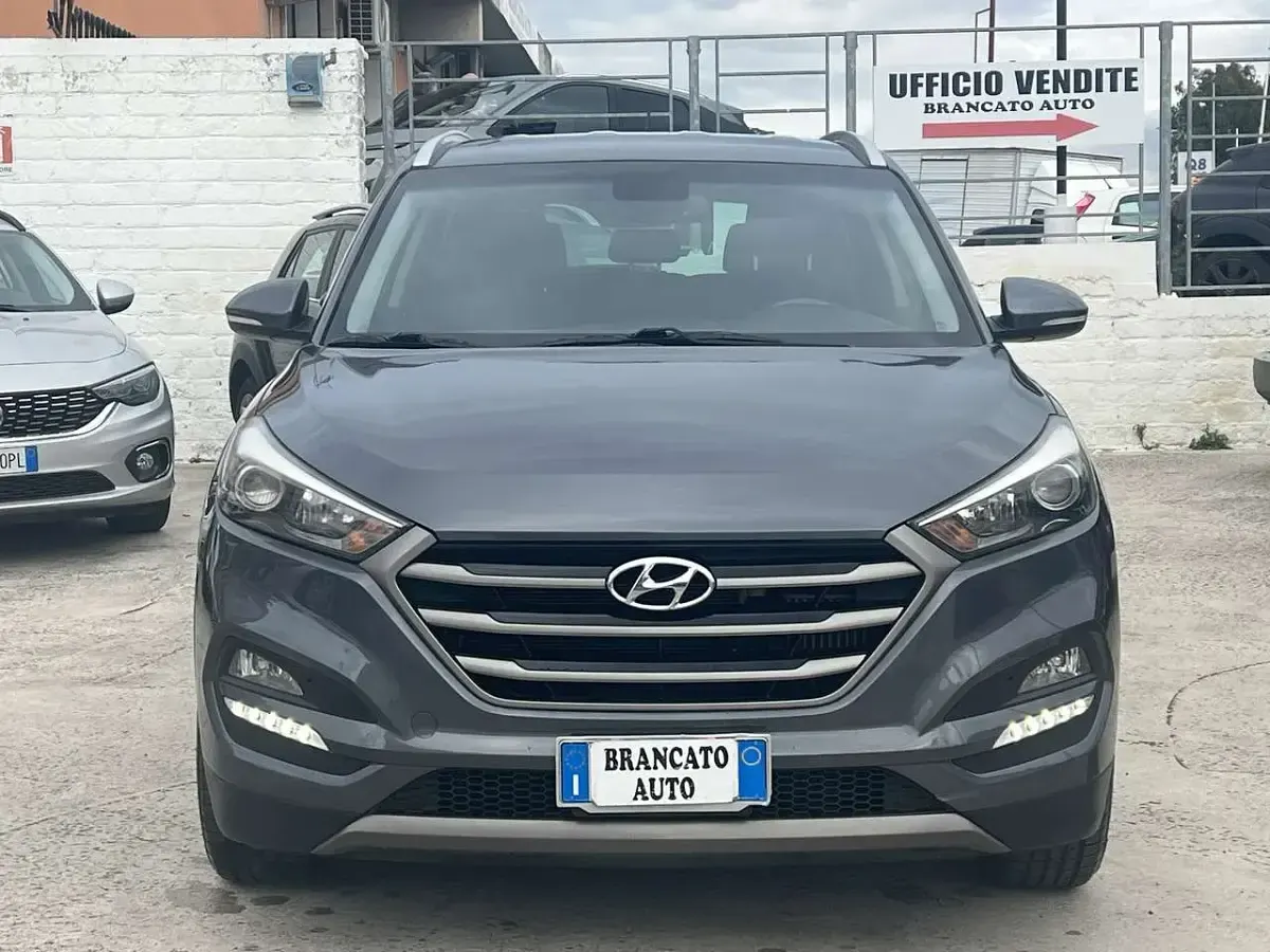 Usata Hyundai Tucson Comfort 116 CV (85 kW) 2016 Grigio SUV