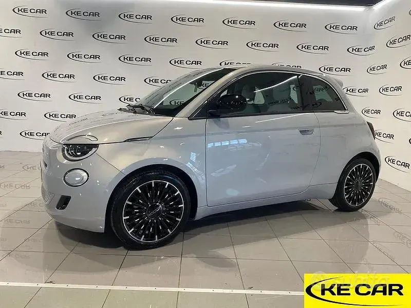 Nuova Fiat 500 Icon 65 CV (47 kW) 2026 Bluazzurro Berlina