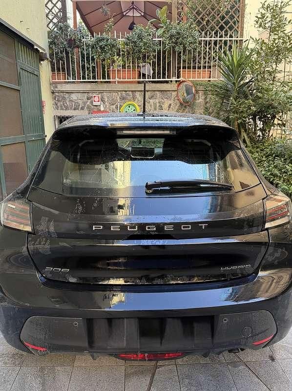 Usata Peugeot 208 Style 110 CV (80 kW) 2025 Nero Utilitaria