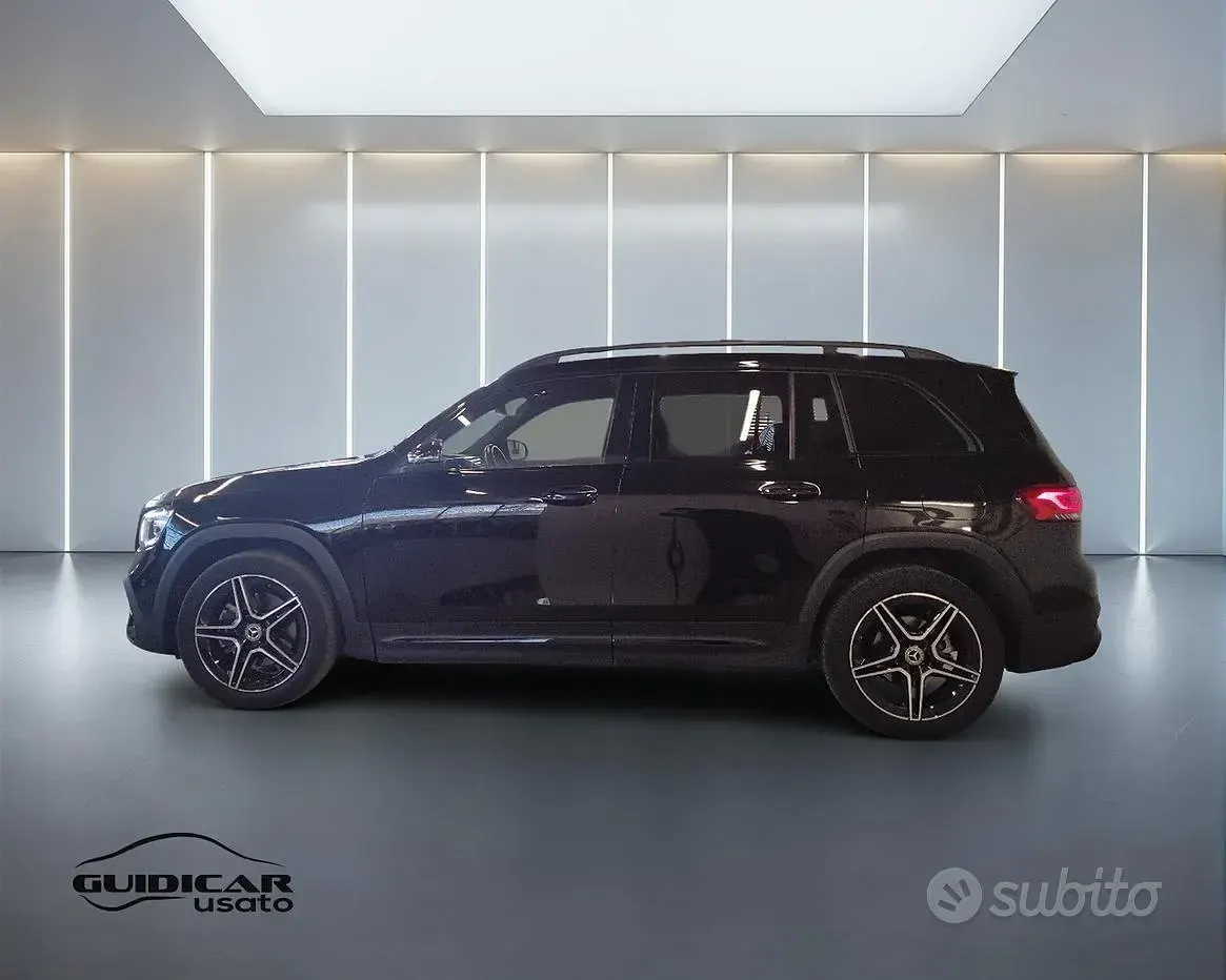 Usata Mercedes GLB180 Premium 116 CV (85 kW) 2023 Nero SUV