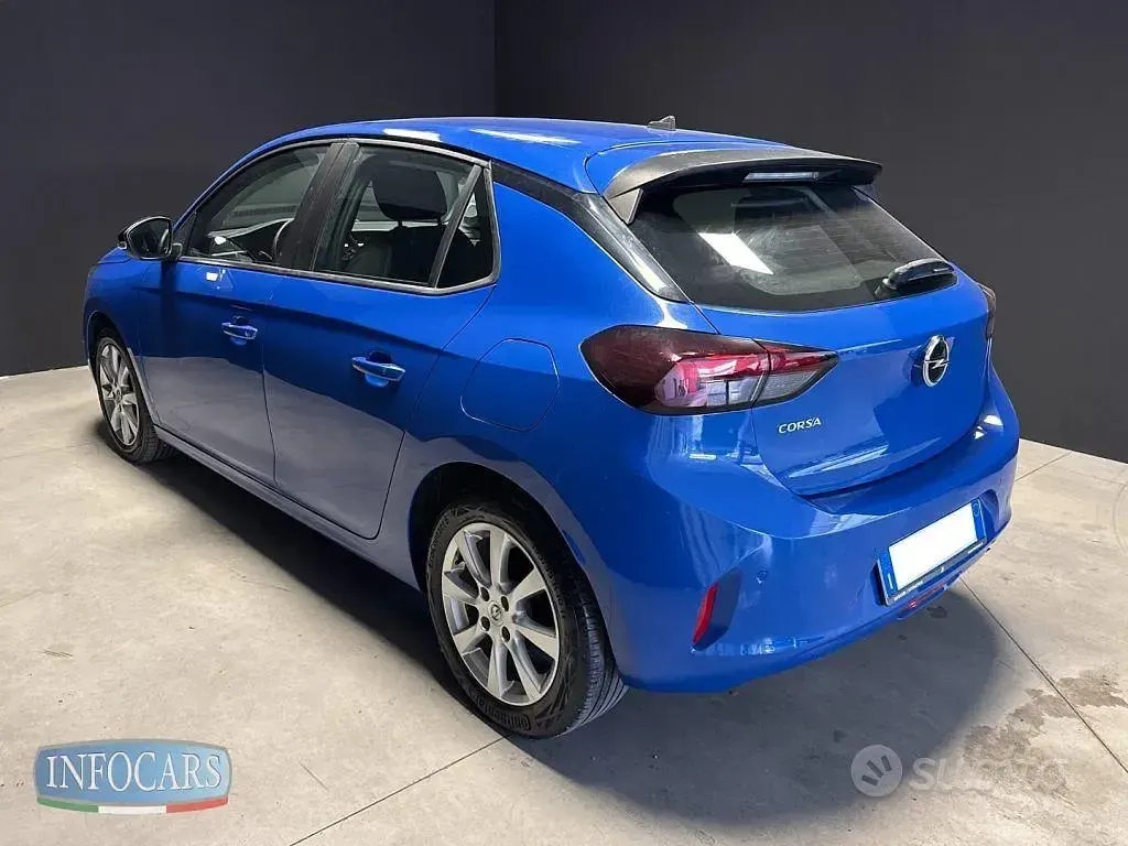 Usata Opel Corsa Edition 75 CV (55 kW) 2023 Blu pastello Utilitaria