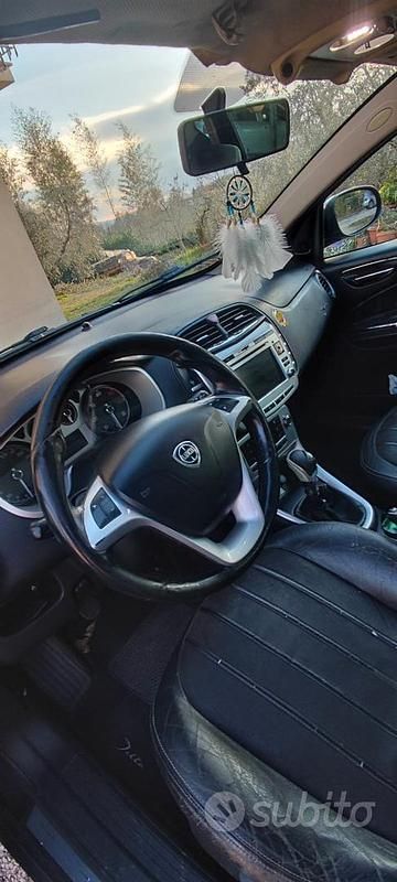 Usata Lancia Delta 165 CV (121 kW) 2009 Nero Utilitaria