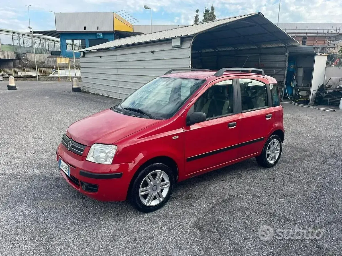 Usata Fiat Panda Dynamic 69 CV (50 kW) 2009 Rosso Utilitaria