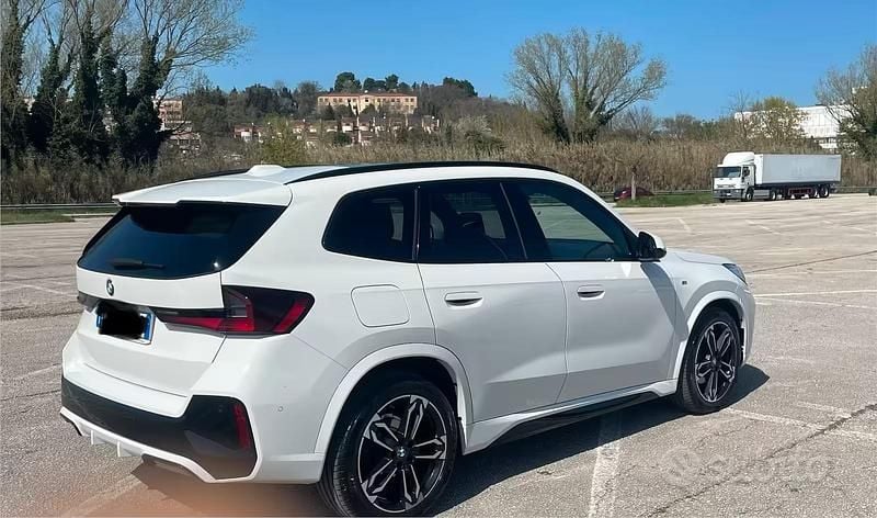 Usata BMW X1 Efficient Dynamics 150 CV (110 kW) 2022 Bianco SUV