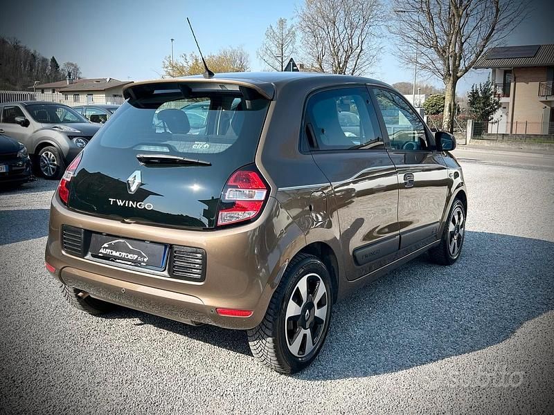 Usata Renault Twingo 70 CV (51 kW) 2017 Marrone Utilitaria