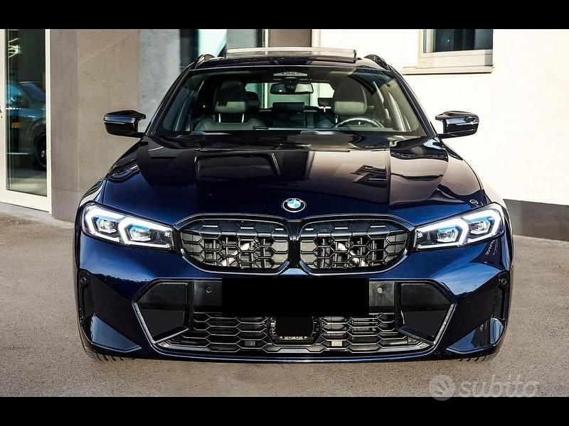 Usata BMW 340 Efficient Dynamics 373 CV (274 kW) 2023 Blu Station wagon