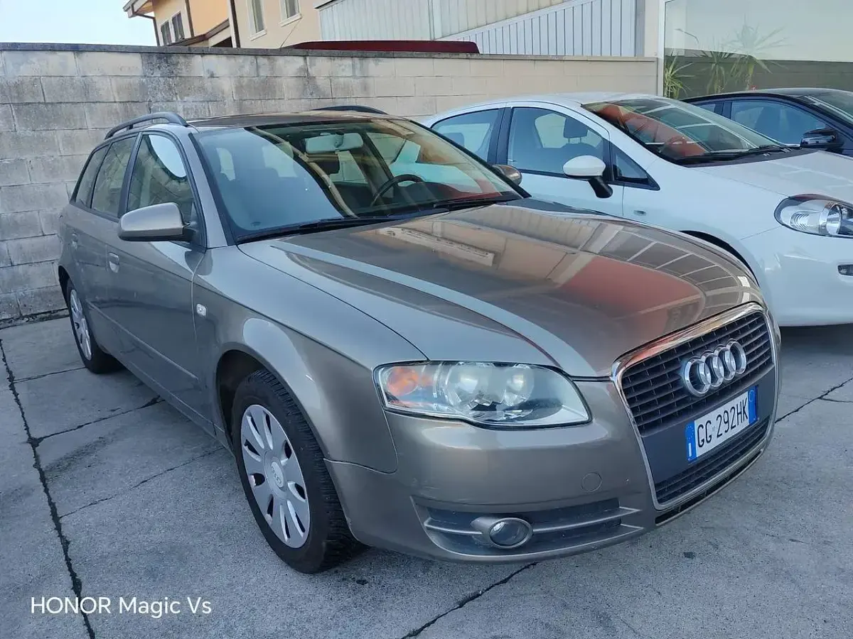 Usata Audi A4 Ambiente 140 CV (102 kW) 2007 Grigio Station wagon