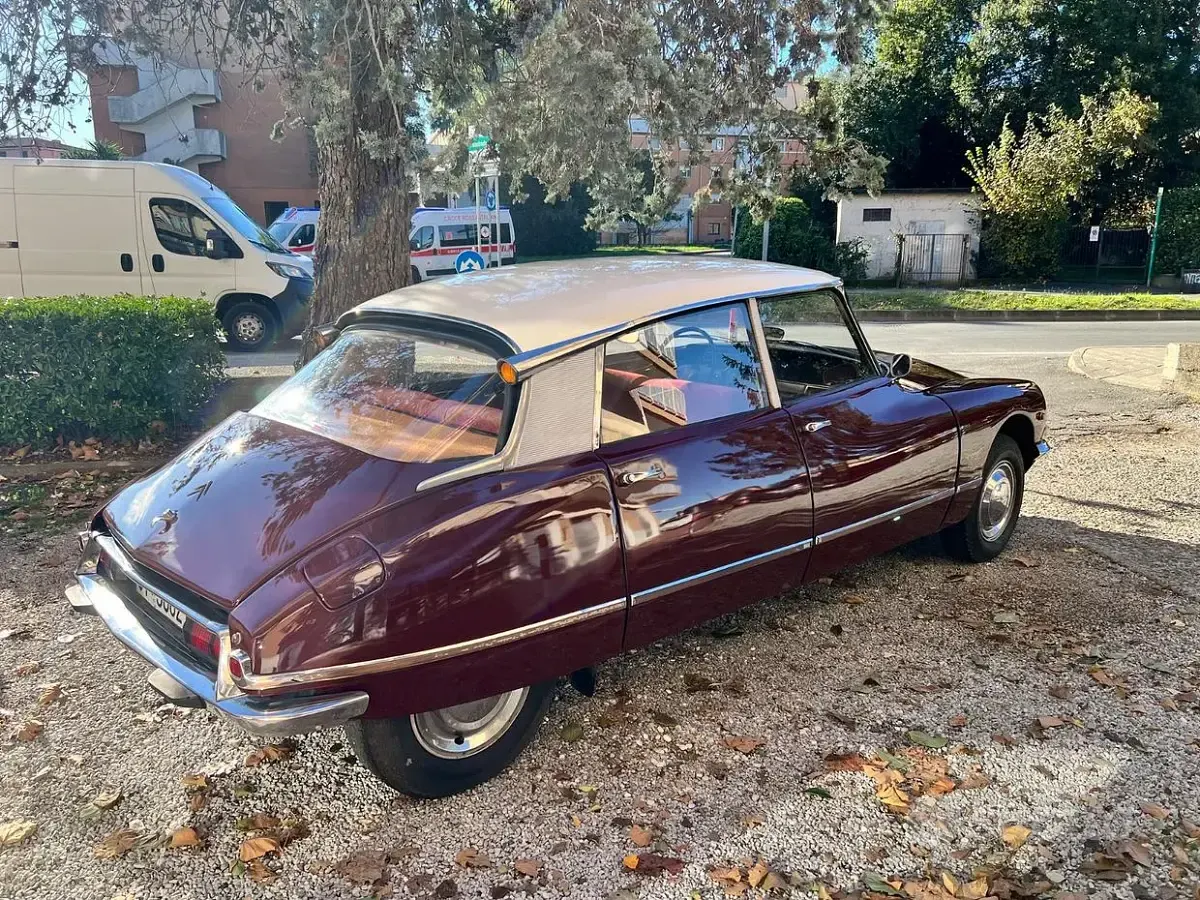 Usata Citroën DS 1960 Rosso Berlina