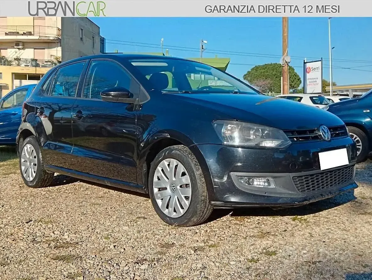 Käytetty VW Polo 75 HP (55 kW) 2013 Musta Viistoperä