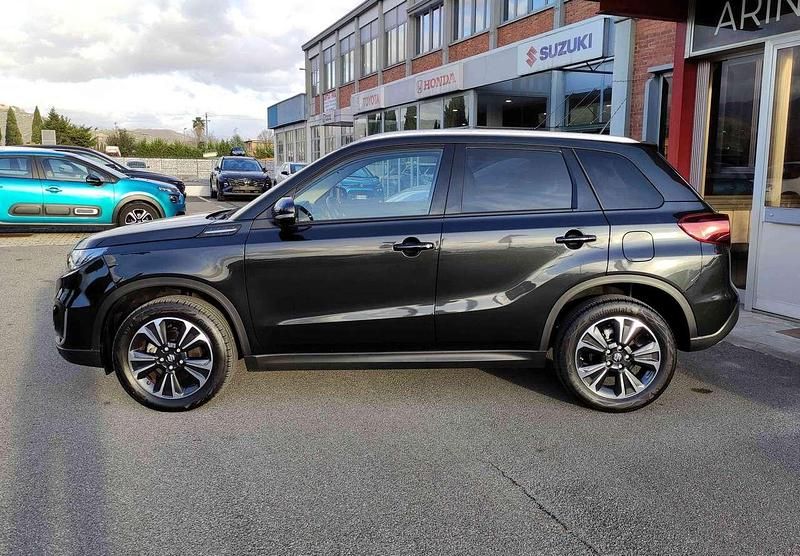 Usata Suzuki Vitara 129 CV (94 kW) 2024 Nero dubai SUV