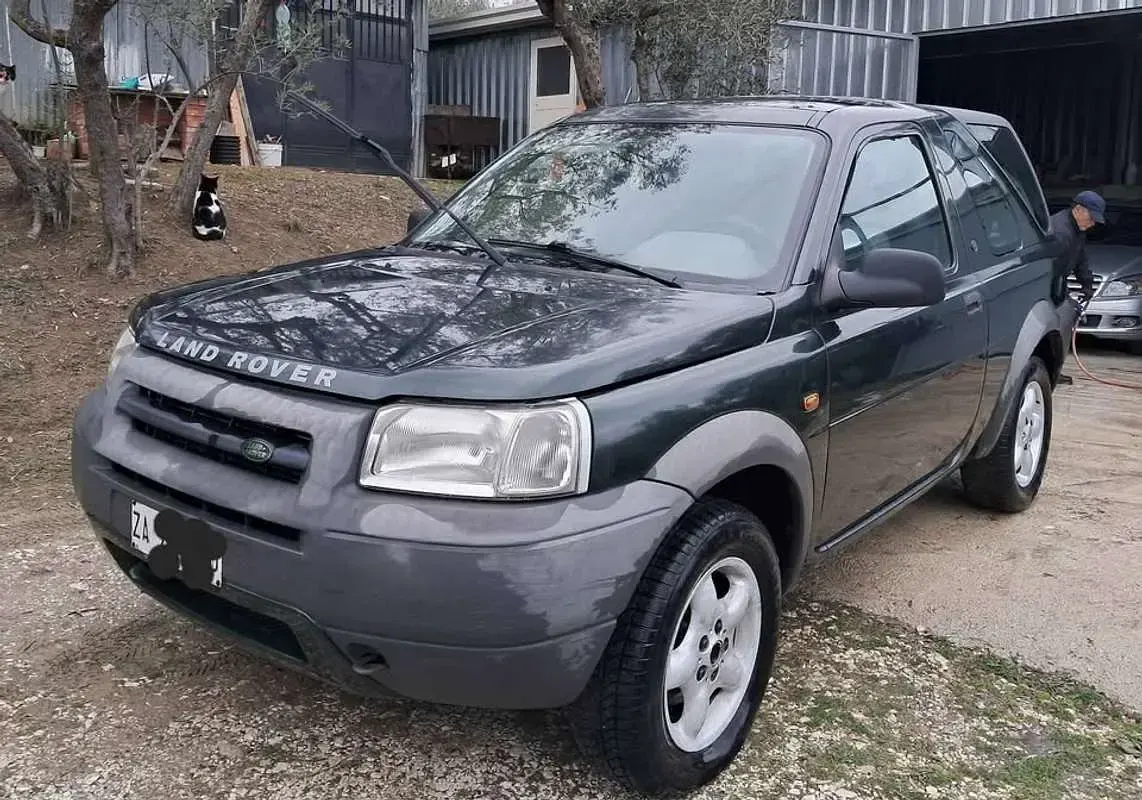 Usata Land Rover Freelander 111 CV (81 kW) 2000 Verde SUV