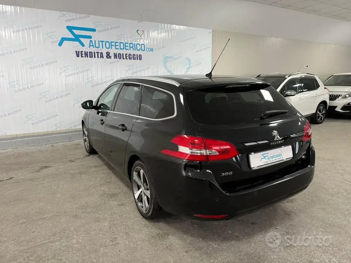Usata Peugeot 308 Allure 120 CV (88 kW) 2016 Nero Station wagon