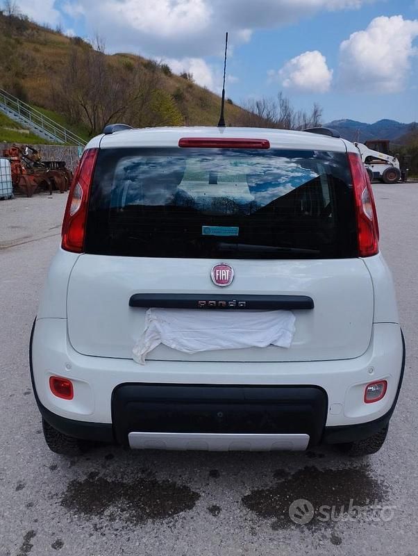Usata Fiat Panda 4x4 75 CV (55 kW) 2013 Bianco Utilitaria