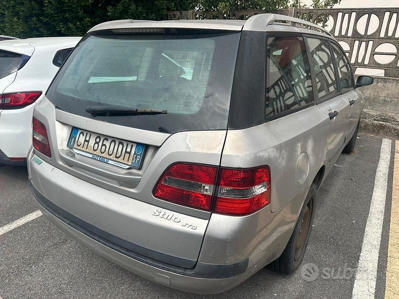 Usata Fiat Stilo Dynamic 115 CV (84 kW) 2004 Grigio Berlina