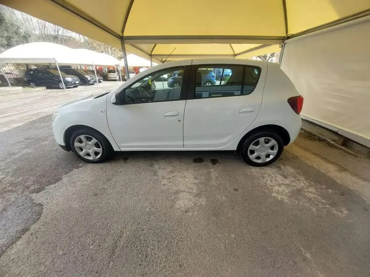 Usata Dacia Sandero Comfort 75 CV (55 kW) 2020 Bianco Berlina