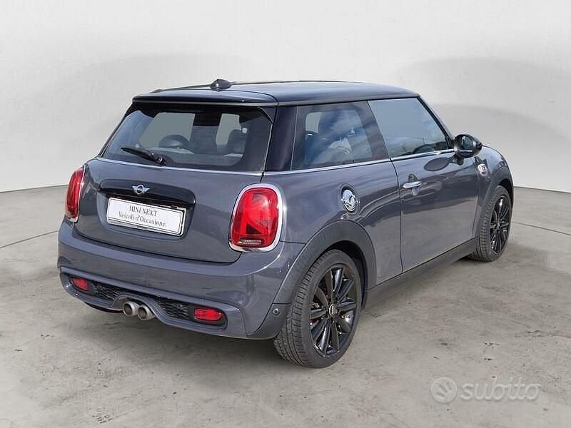 Usata Mini Cooper SD Business 170 CV (125 kW) 2017 Grigio Utilitaria