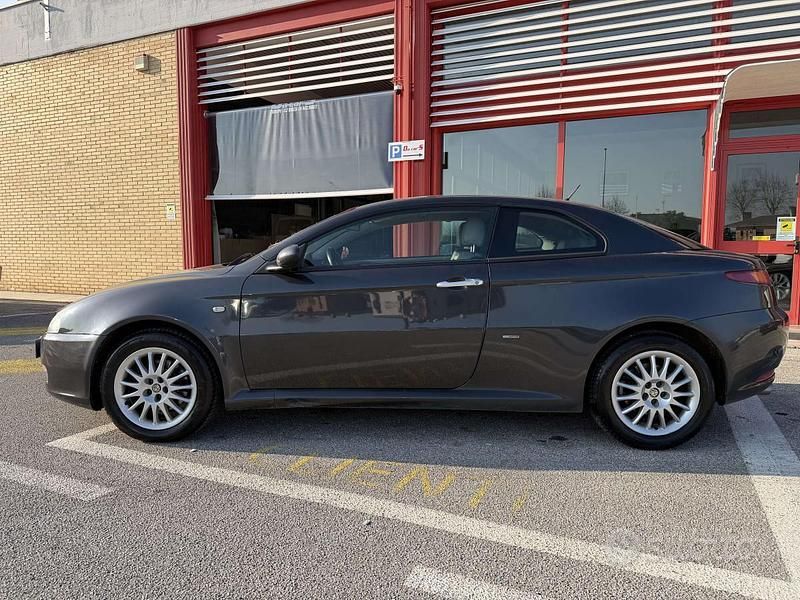 Occasion Alfa Romeo GT Impression 150 PK (110 kW) 2005 Grijs Coupé