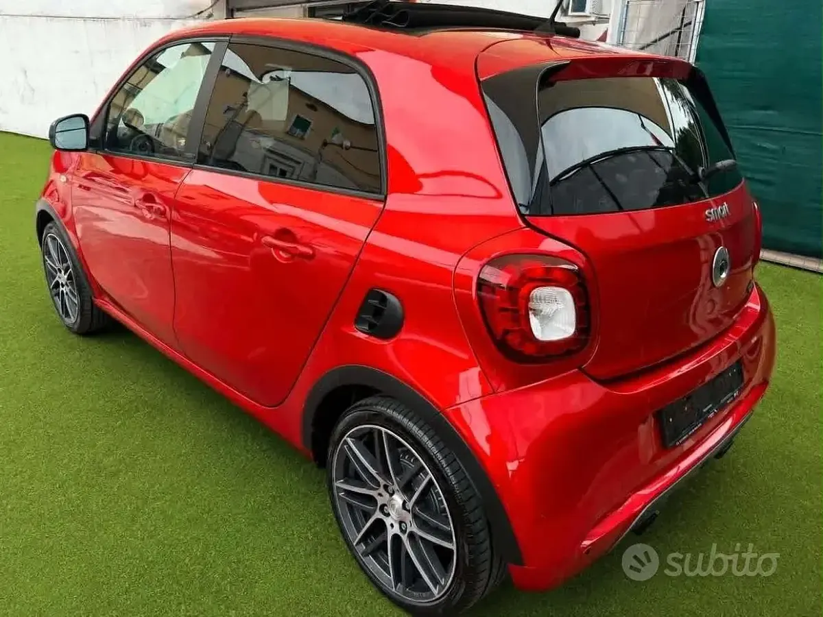Usata Smart ForFour Brabus 109 CV (80 kW) 2016 Rosso Utilitaria