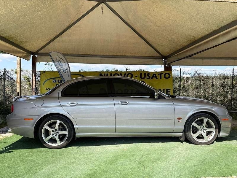 Usata Jaguar S-Type Executive 238 CV (175 kW) 1999 Argento Berlina