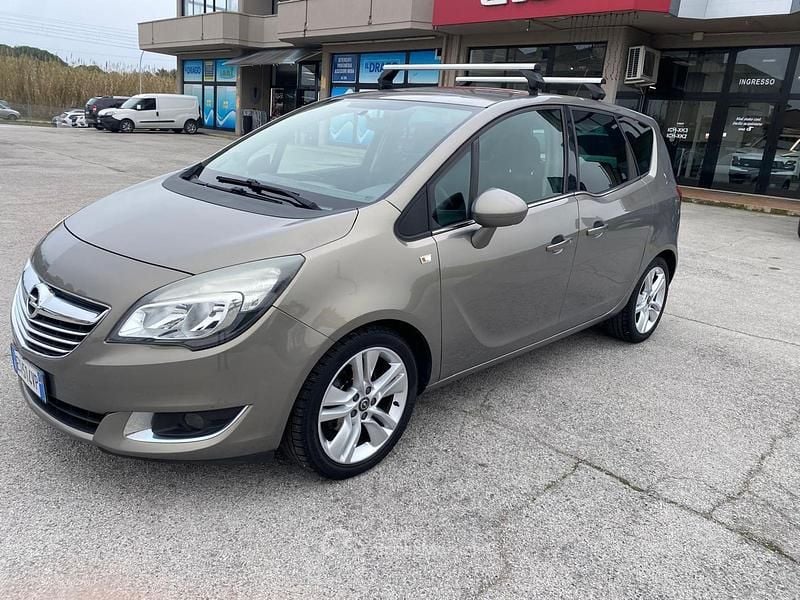 Usata Opel Meriva 120 CV (88 kW) 2014 Bronze Monovolume
