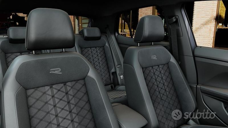 Nuova VW T-Cross R-line 116 CV (85 kW) 2025 Grigio SUV