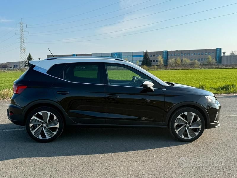 Usata Seat Arona FR 110 CV (80 kW) 2023 Nero SUV