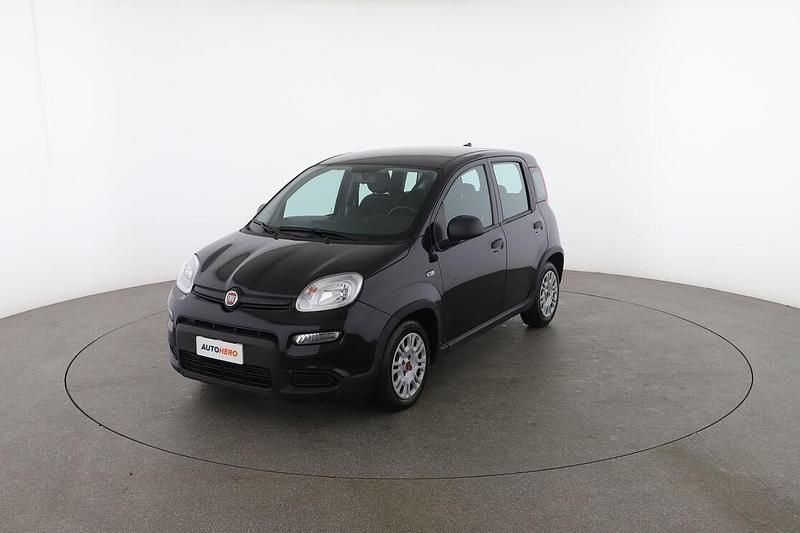 Nero Usata 2023 Fiat Panda | 11.399 € (Buon prezzo) - Immagine 1/4