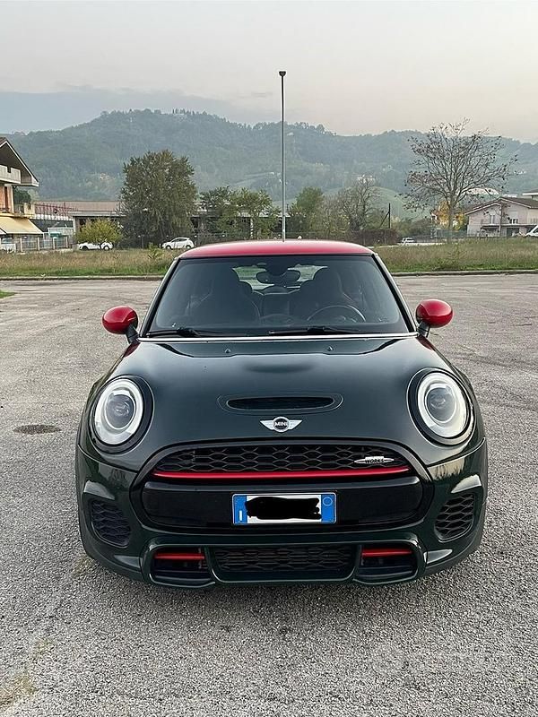 Verde Usata 2017 Mini John Cooper Works Due volumi | 17.500 € (Ottimo prezzo) - Immagine 1/4