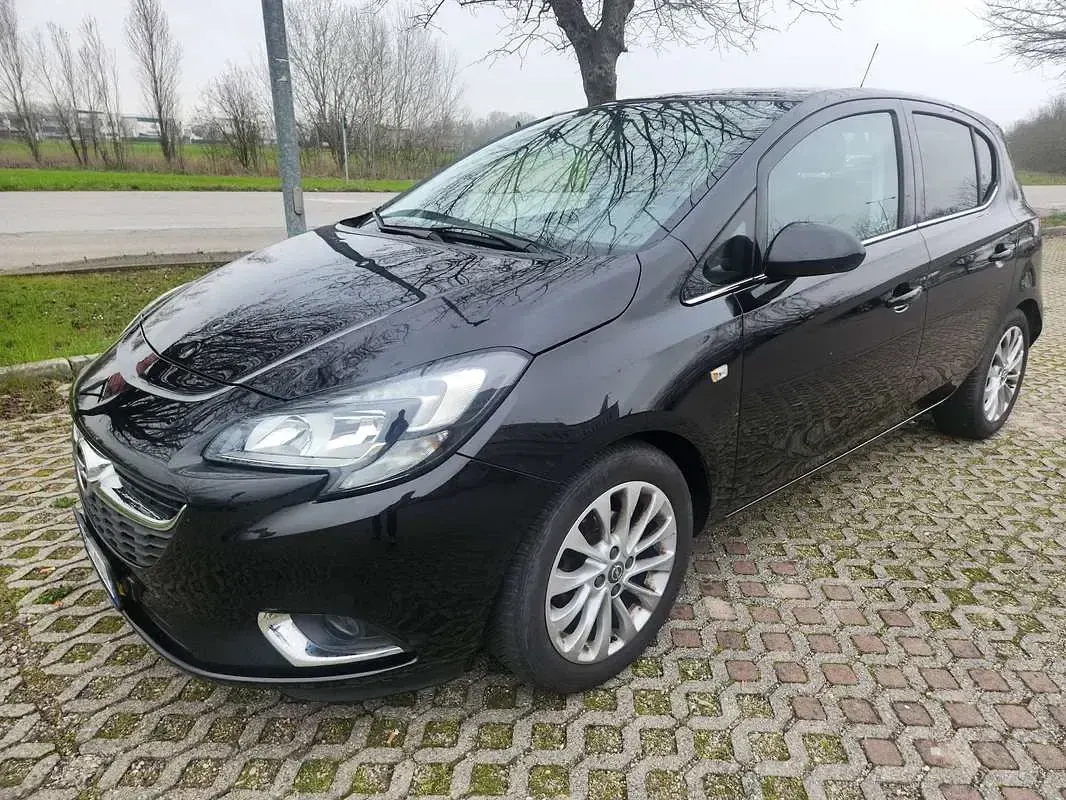 Usata Opel Corsa Cosmo 69 CV (50 kW) 2017 Nero Utilitaria