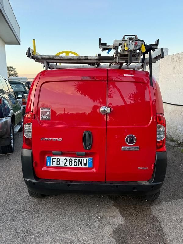 Usata Fiat Fiorino 75 CV (55 kW) 2015 Rosso Monovolume