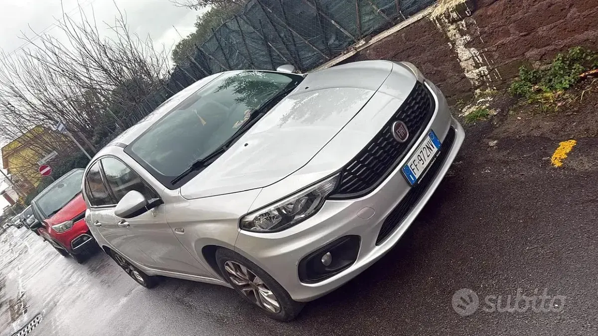 Usata Fiat Tipo 95 CV (69 kW) 2016 Grigio Berlina