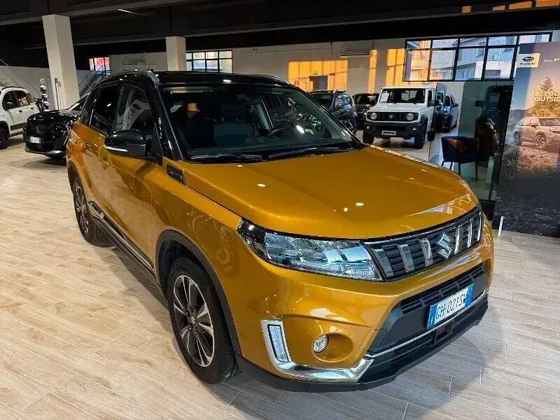 Usata Suzuki Vitara 114 CV (83 kW) 2022 Giallo SUV