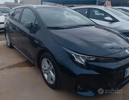 Usata Suzuki Swace 98 CV (72 kW) 2021 Blu Station wagon