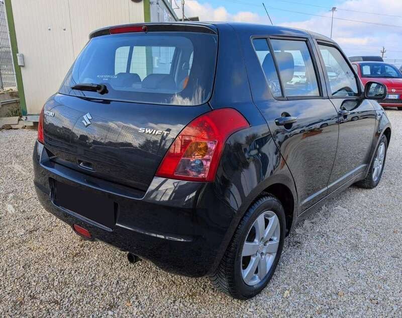 Usata Suzuki Swift GL 69 CV (50 kW) 2008 Nero Utilitaria
