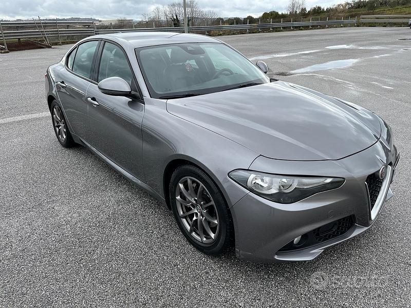 Usata Alfa Romeo Giulia Business 150 CV (110 kW) 2017 Berlina