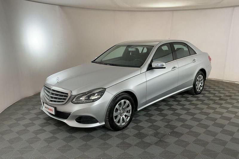 Begagnad Mercedes E200 Business 135 HK (99 kW) 2016 Sedan