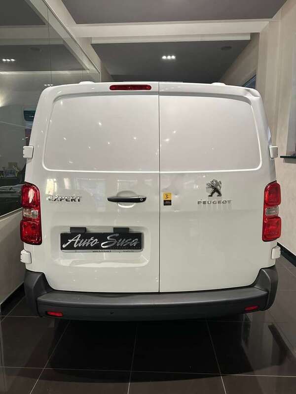 Usata Peugeot Expert 122 CV (89 kW) 2018 Bianco Furgone