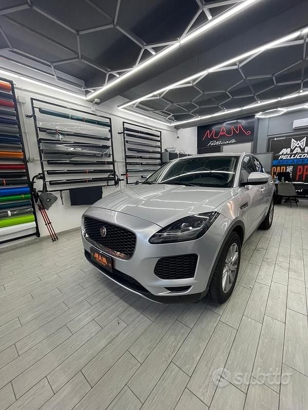 Grigio Usata 2020 Jaguar E-Pace SUV | 19.900 € (Super prezzo) - Immagine 1/4
