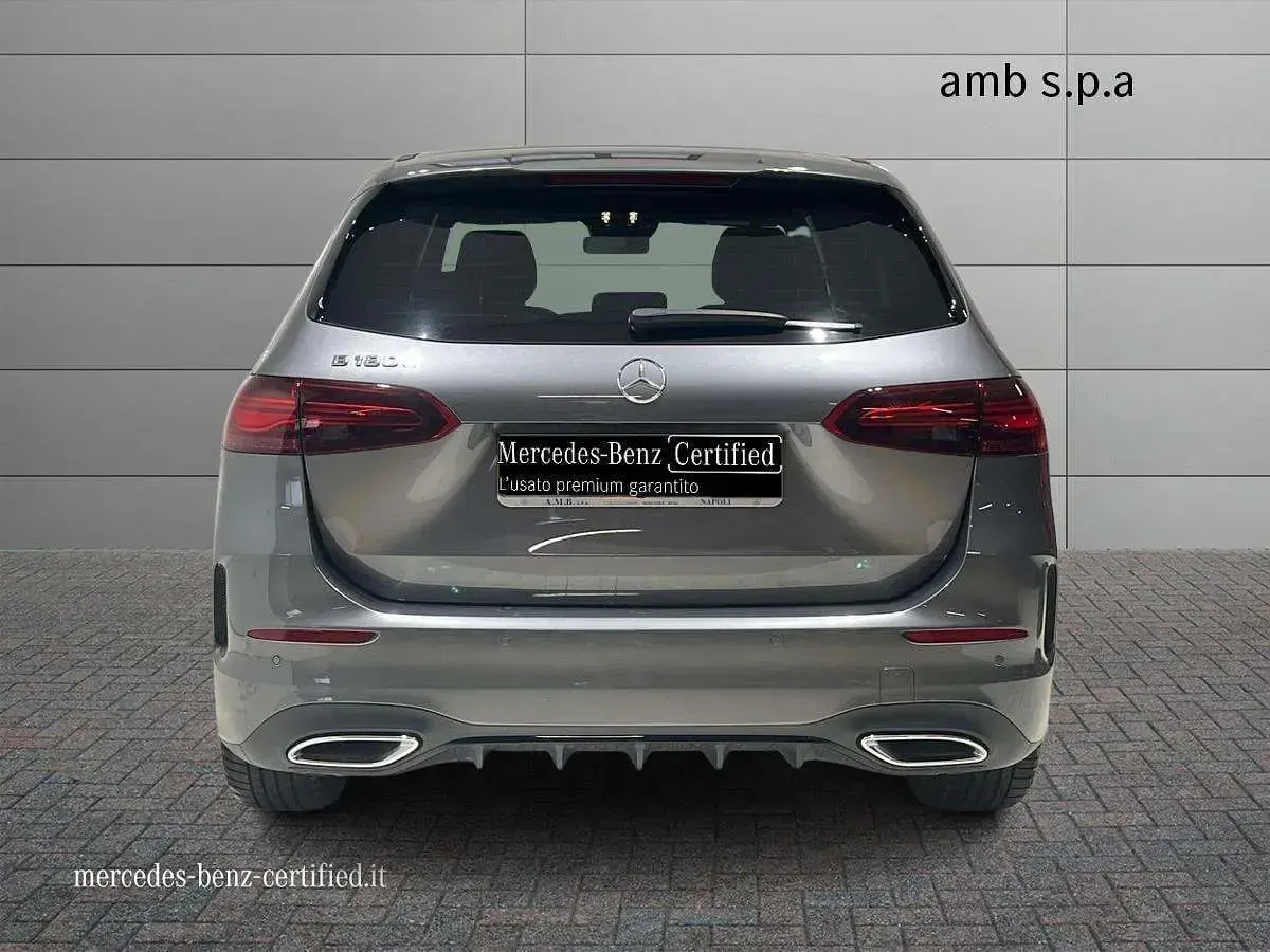 Usata Mercedes B180 AMG line 116 CV (85 kW) 2025 Grigio Utilitaria