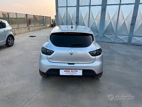 Usata Renault Clio IV 90 CV (66 kW) 2014 Grigio Berlina