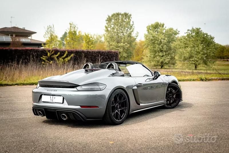 Usata Porsche 718 Spyder 500 CV (367 kW) 2024 Grigio Cabrio
