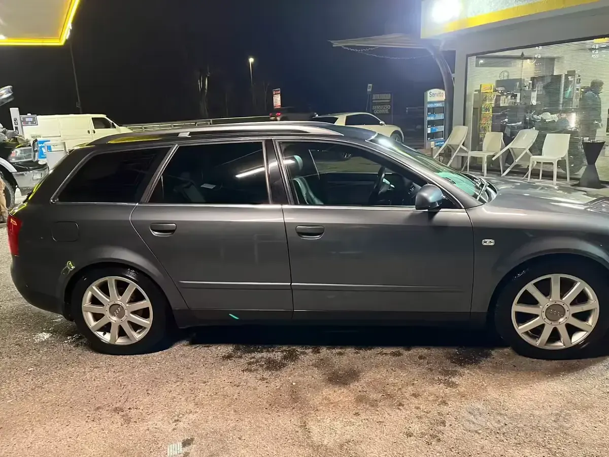Usata Audi A4 S-Line 180 CV (132 kW) 2003 Blu Station wagon