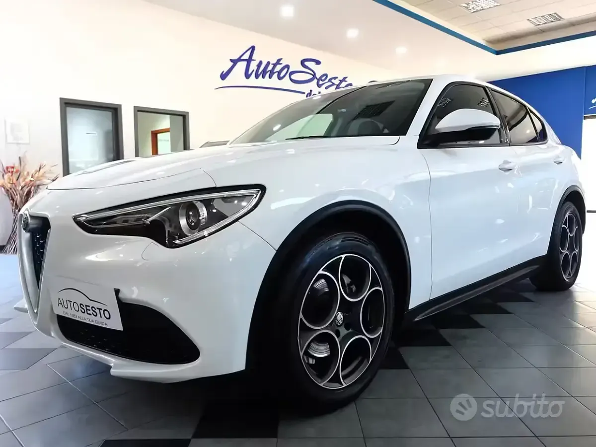 Usata Alfa Romeo Stelvio Tech Edition 160 CV (117 kW) 2019 Bianco SUV