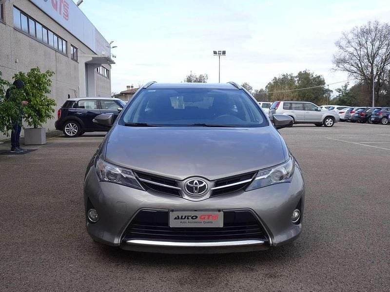 Usata Toyota Auris Active 90 CV (66 kW) 2014 Grigio Station wagon