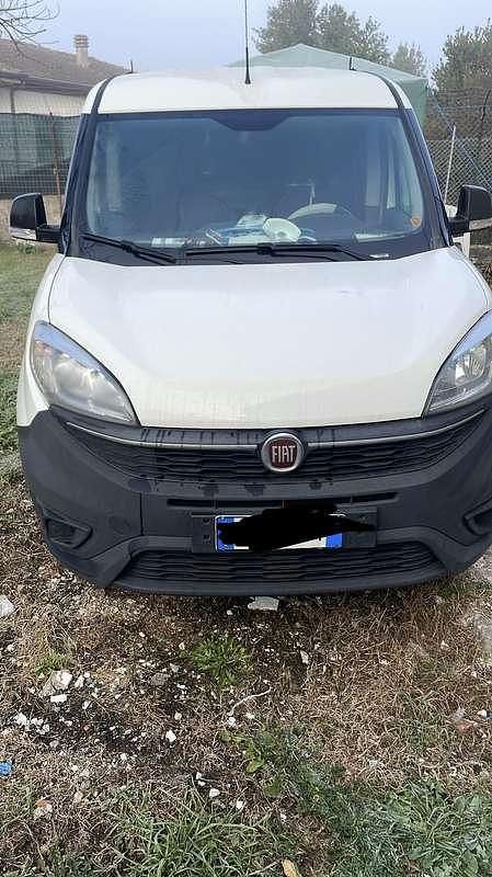 Usata Fiat Doblò Easy 95 CV (69 kW) 2019 Monovolume