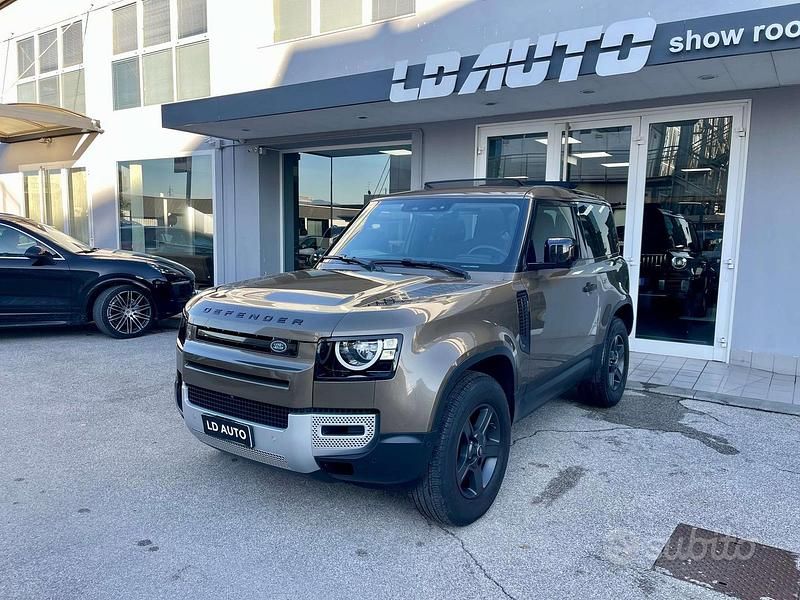 Usata Land Rover Defender HSE 200 CV (147 kW) 2021 Marrone SUV