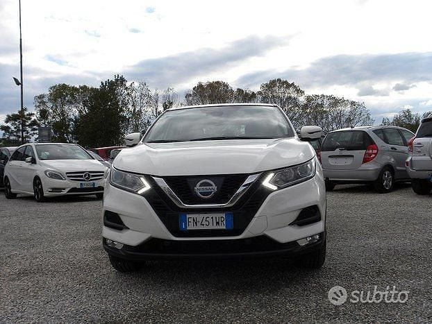 Usado Nissan Qashqai Tekna 110 HP (80 kW) 2018 Branco SUV